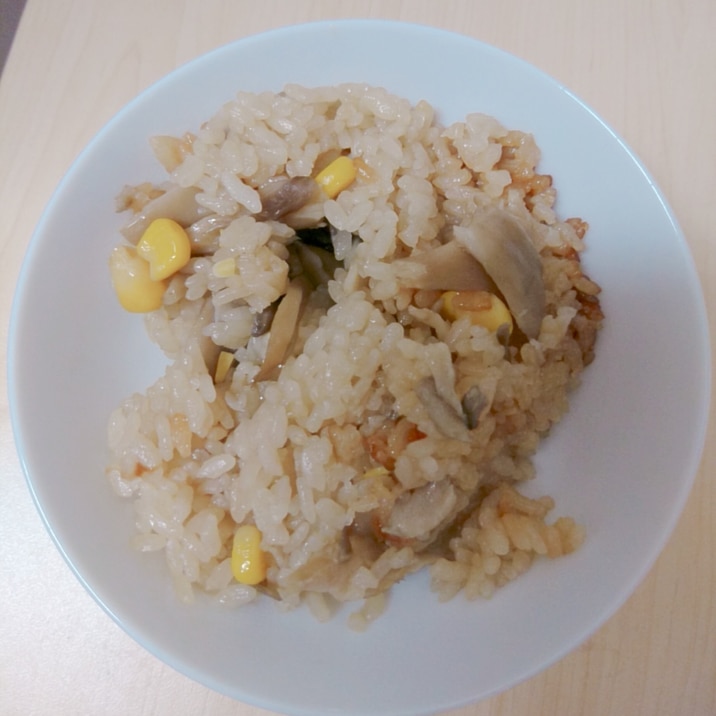 舞茸とコーンの炊き込みご飯